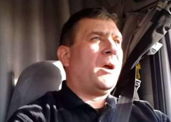 Дальнобойщик из США записал хит про блокаду Крымского полуострова