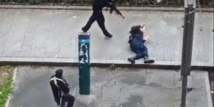 Двум террористам-участникам атак в Париже было 15 и 18 лет - СМИ