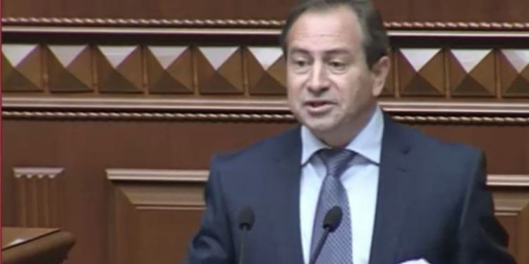 Томенко подает иск против Яценюка