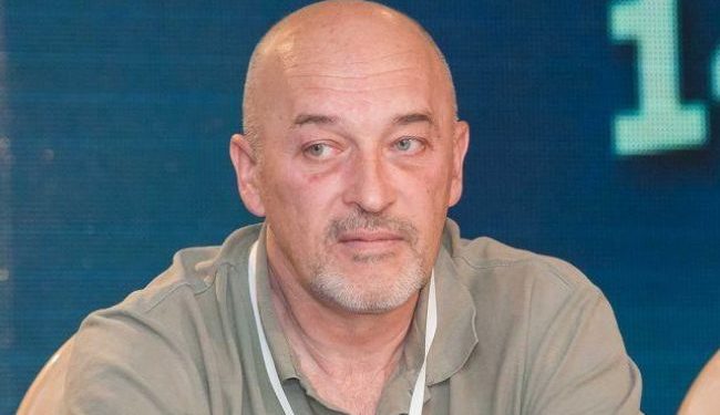 В Лисичанске во дворе горсовета неизвестные устроили взрыв