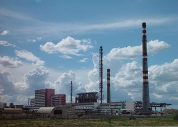 Семь крымских заводов будут работать на оборону России