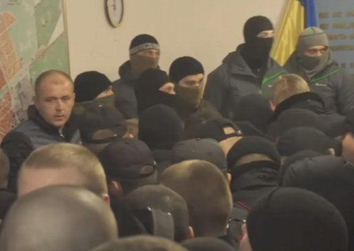 Вызванный для Корбана реанимобиль не подпускают к зданию суда, - пресс-служба "УКРОПа"