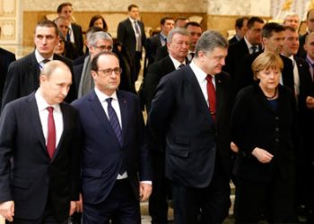 Президент Украины пообщался по телефону с лидерами РФ, ФРГ и Франции
