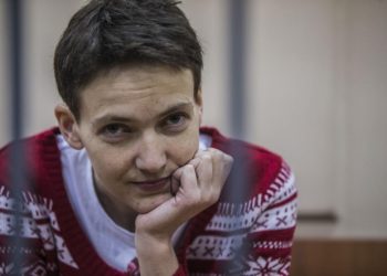 Алексиевич передала находящейся в СИЗО Савченко книги и письмо поддержки
