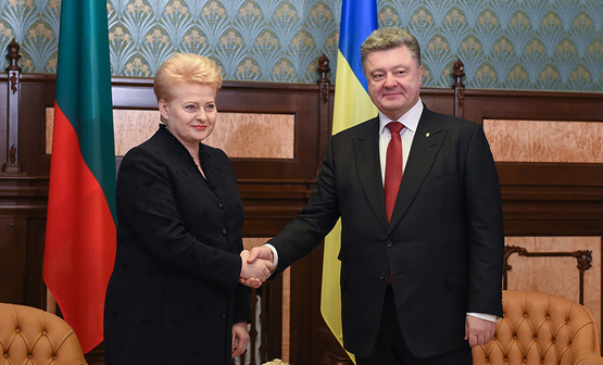 Порошенко отправился с визитом в Литву