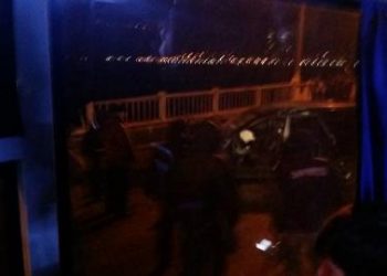 Авария в Днепропетровске: автомобиль с людьми упал в реку