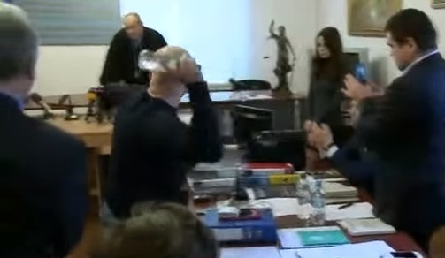 Нардеп Денисенко метнул в судью бутылку с водой, - СМИ