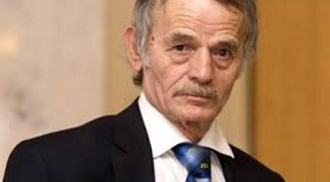 Джемилев: Через притеснения крымские татары продолжают уезжать из Крыма