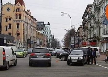 В аварии в центре Киева пострадали два сотрудника ГПУ