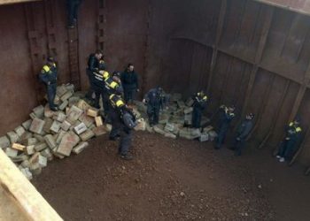 Возле берегов Италии задержали украинцев за контрабанду наркотиков