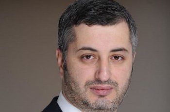 Кабмин уволил Кырымлы с должности уполномоченного по вопросам Крыма