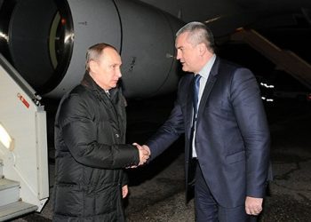 РФ дала Крыму только 200 МВт электричества со сбоями