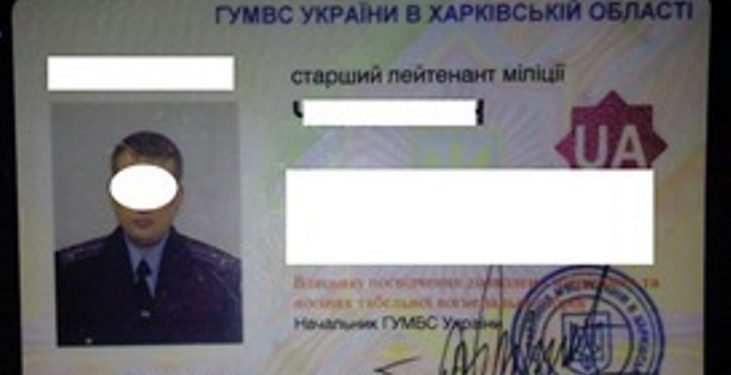 Во Львове полицейские задержали нетрезвого коллегу
