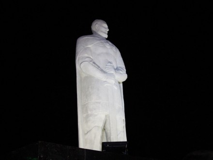 В Мариуполе открыли памятник Святославу Храброму