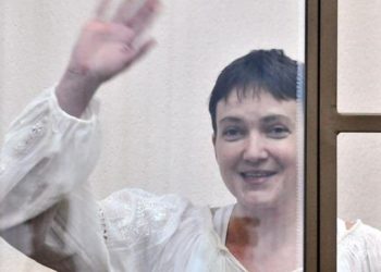 Савченко объявила сухую голодовку