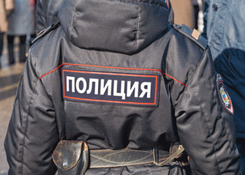 В Москве преступник облил кислотой майора полиции