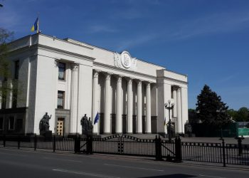 В ВР приняли присягу два новых нардепа