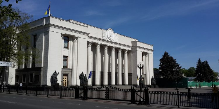 В ВР приняли присягу два новых нардепа