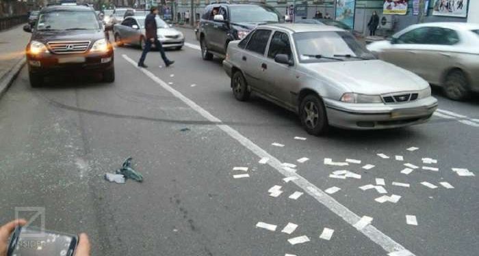Под Радой ограбили автомобиль