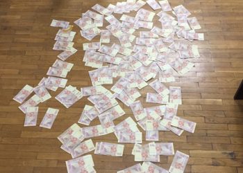 В Ровно при получении взятки поймали капитана полиции