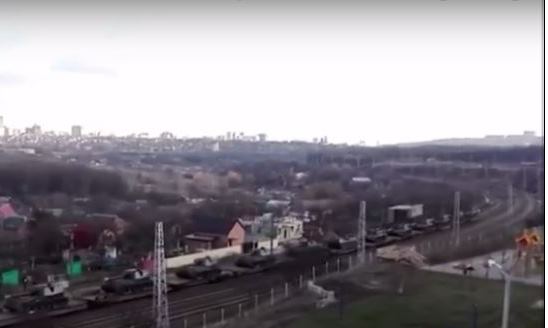 В Ростове замечен поезд с танками, направляющийся в сторону Украины