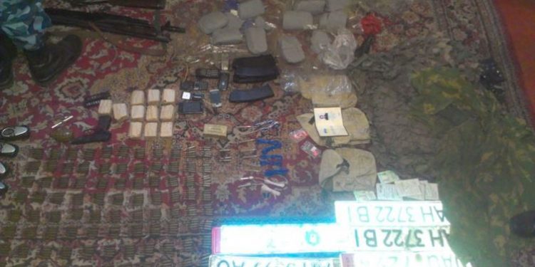 Оперативники задержали диверсанта с арсеналом оружия и боеприпасами