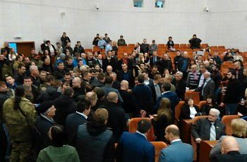 Филатов приказал выключить свет в сессионном зале