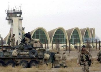 СМИ: При атаке талибов на аэропорт Кандагара погибли более 50 человек