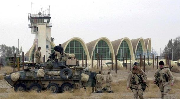 СМИ: При атаке талибов на аэропорт Кандагара погибли более 50 человек