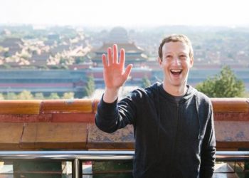 Цукерберг уточнил решение о передаче акций Facebook на благотворительность
