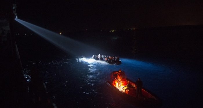 В Эгейском море затонуло судно с мигрантами