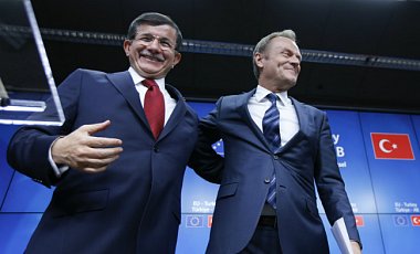 Турция остановит поток мигрантов в Европу в обмен на финансовую помощь