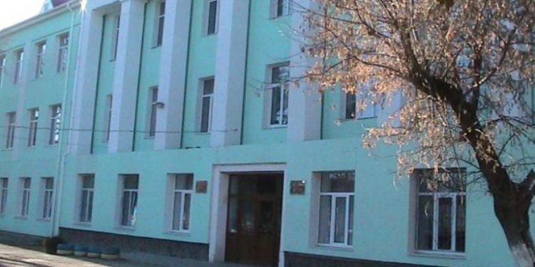 Власти Симферополя готовы возобновить обучение в школах