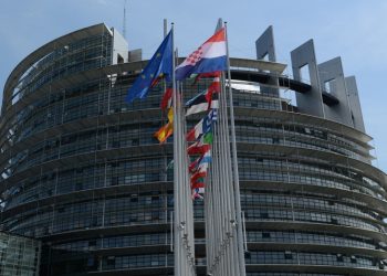 РФ готова возобновить отношения с Евросоюзом, - Медведев