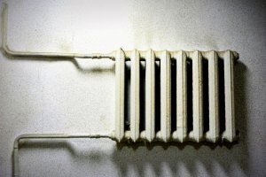 Яценюк рассказал, когда можно не платить за отопление
