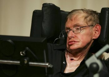 Стивен Хокинг предрекает техногенную катастрофу