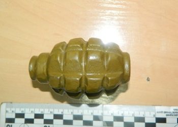 На Киевском вокзале оперативники задержали мужчину с гранатой и ножом