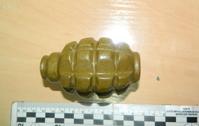 На Киевском вокзале оперативники задержали мужчину с гранатой и ножом