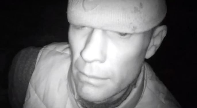 В Киеве вооруженный мужчина напал на полицейского