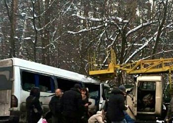 Под Киевом в результате аварии пострадали 15 пассажиров маршрутки