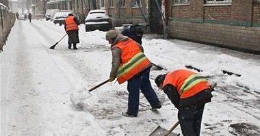 В столице Украины за неубранный снег оштрафованы 45 предприятий