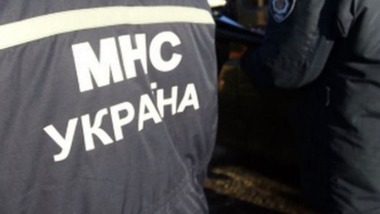 В Ровно спасатели сняли глухонемого парня с балкона на девятом этаже