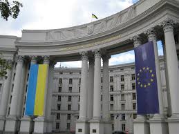 МИД рекомендовало украинцам в Турции избегать массовых скоплений людей