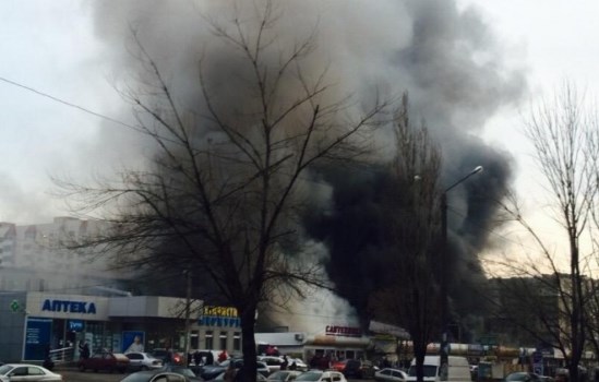 В Одессе вспыхнул пожар на рынке «Меркурий»