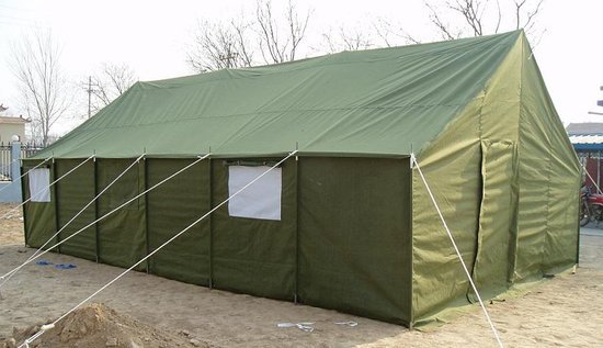 В Запорожье загорелись военные палатки с боеприпасами