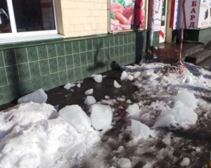 В Полтаве женщину убила ледяная сосулька