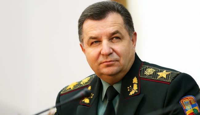 Полторак хочет решить проблему «военного туризма»