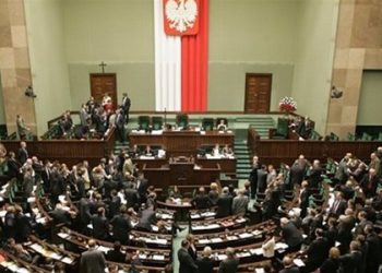 СМИ: В Польше инициируют референдум против мигрантов