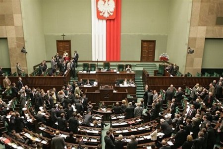СМИ: В Польше инициируют референдум против мигрантов