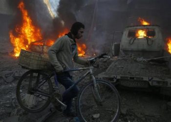 СМИ: В результате авиаудара в Сирии погибли не менее 30 человек